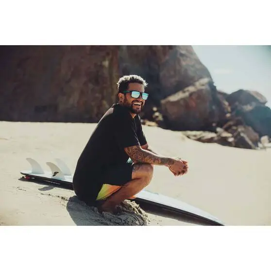 Oakley Holbrook PRIZM Polarised Sunglasses With Green Lens 2 Oakley Holbrook PRIZM Polarised Sunglasses With Green Lens - Image 2