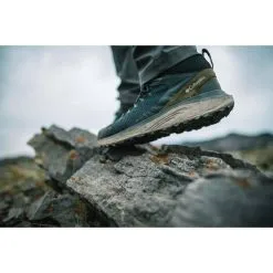 Columbia Men's Trailstorm WP Mid Hiker -Kayaks Sales BCF 64740301 10 hi res